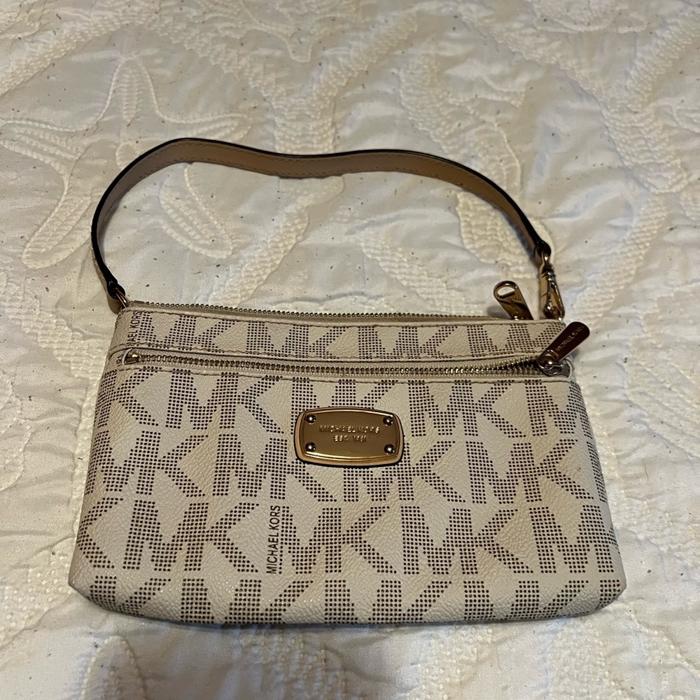 Michael Kors wristlet